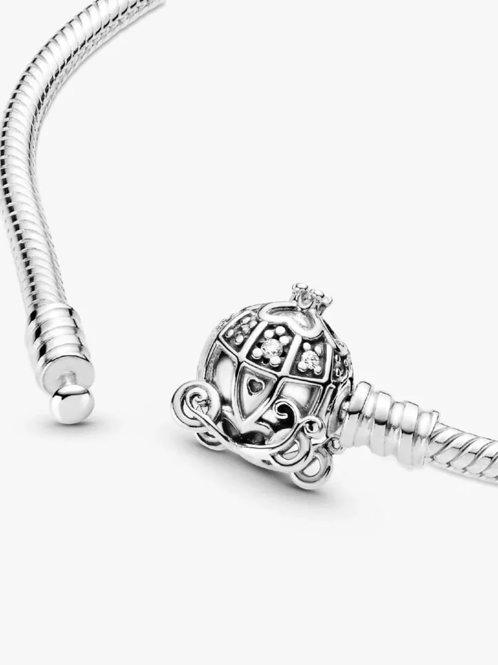 Pandora Disney Cinderella Pumpkin Coach Clasp Pandora Moments Bracelet